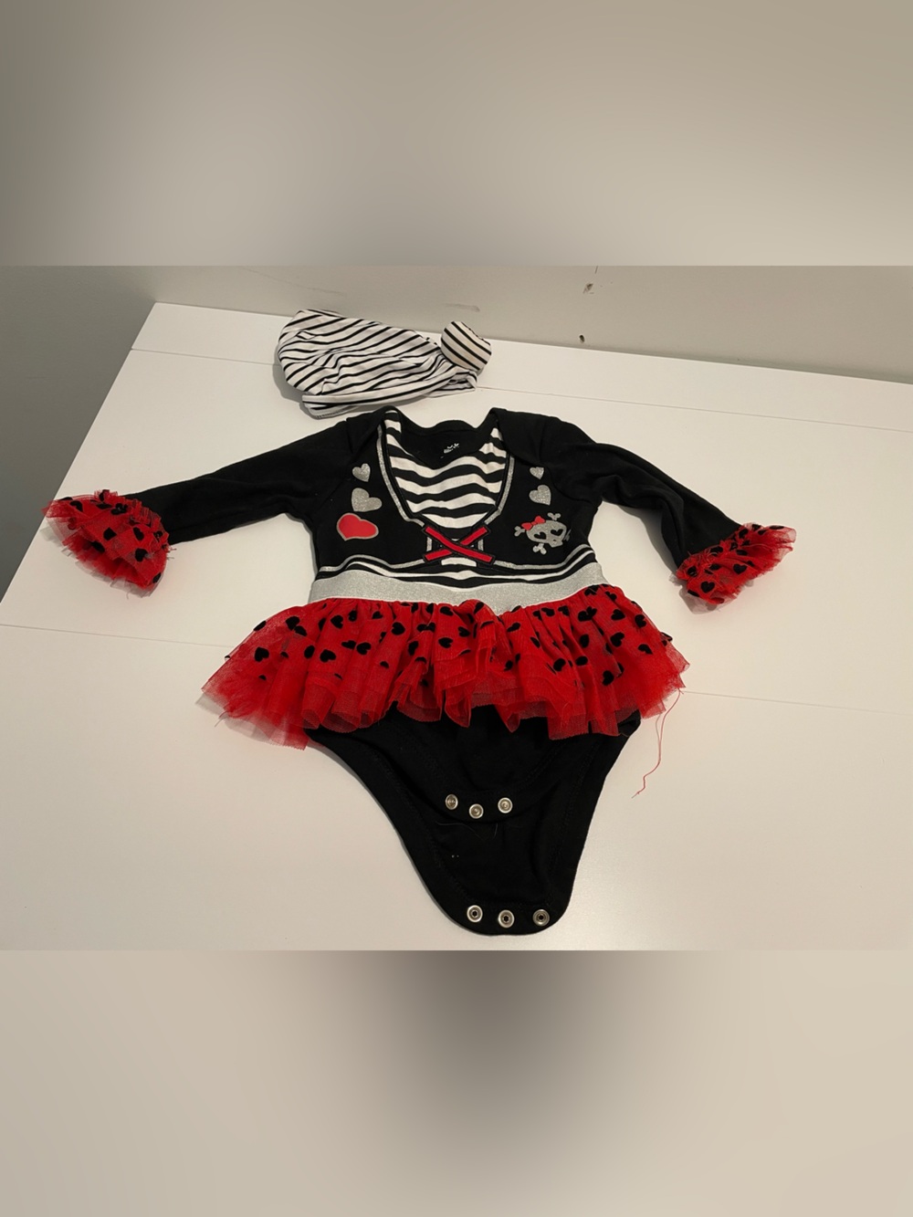 Celebrate Halloween Baby Girl 3-6 Months Pirate Costume Headband  Bodysuit